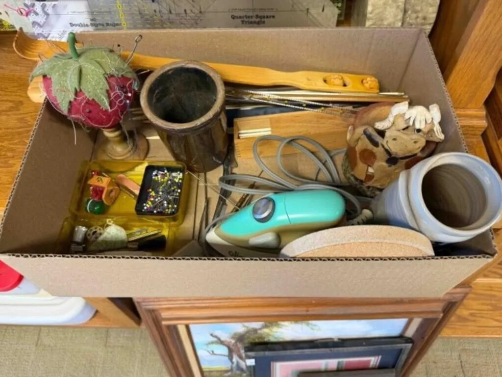 SEWING MATERIALS, TOOLS, IRON, D�COR