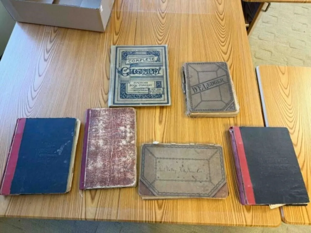 ASSORTED VINTAGE LEDGERS, BOOKS, NOTEBOOKS