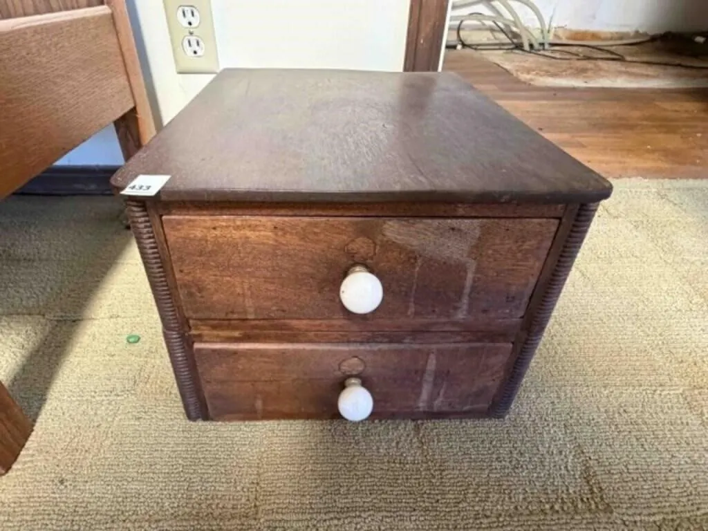 VINTAGE WOODEN 2 DRAWER BOX