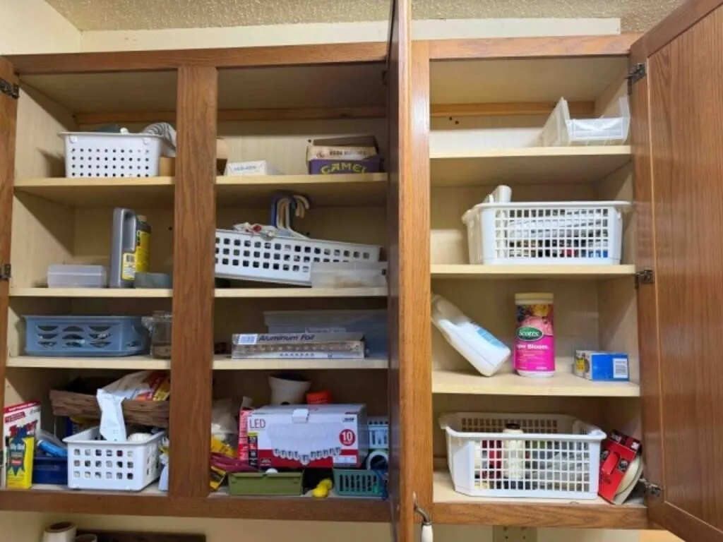 Contents Of Cabinet - Matches, Cleaning Supply