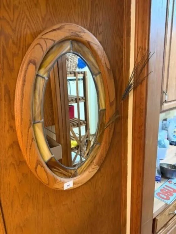 18" Oval Mirror