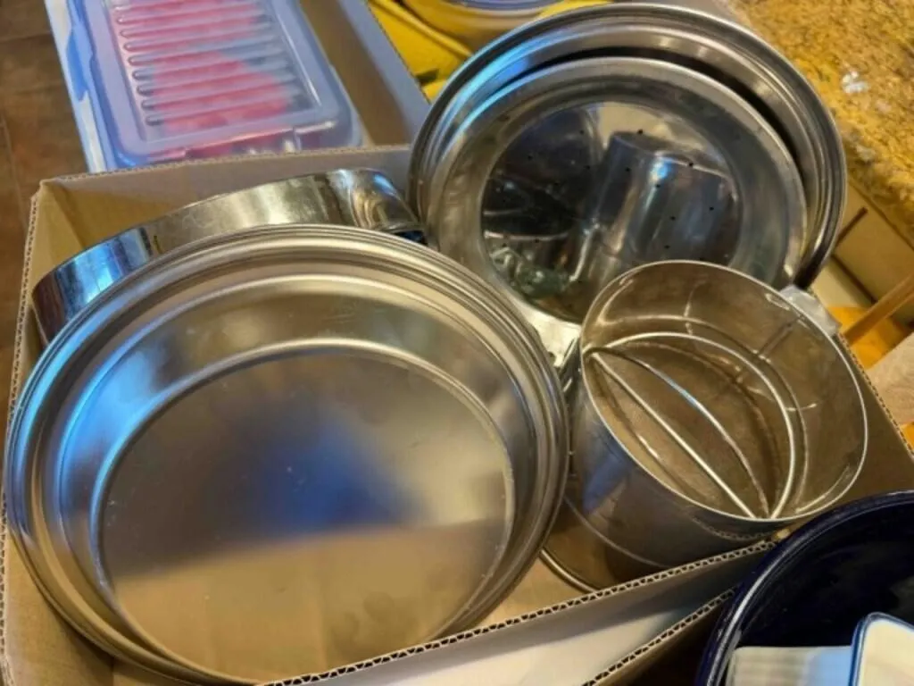 Bakeware/flower Sifter