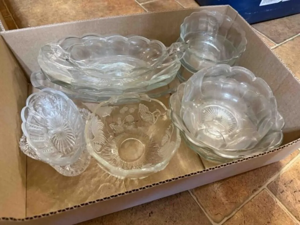 11pc - Clear Glass Bowls