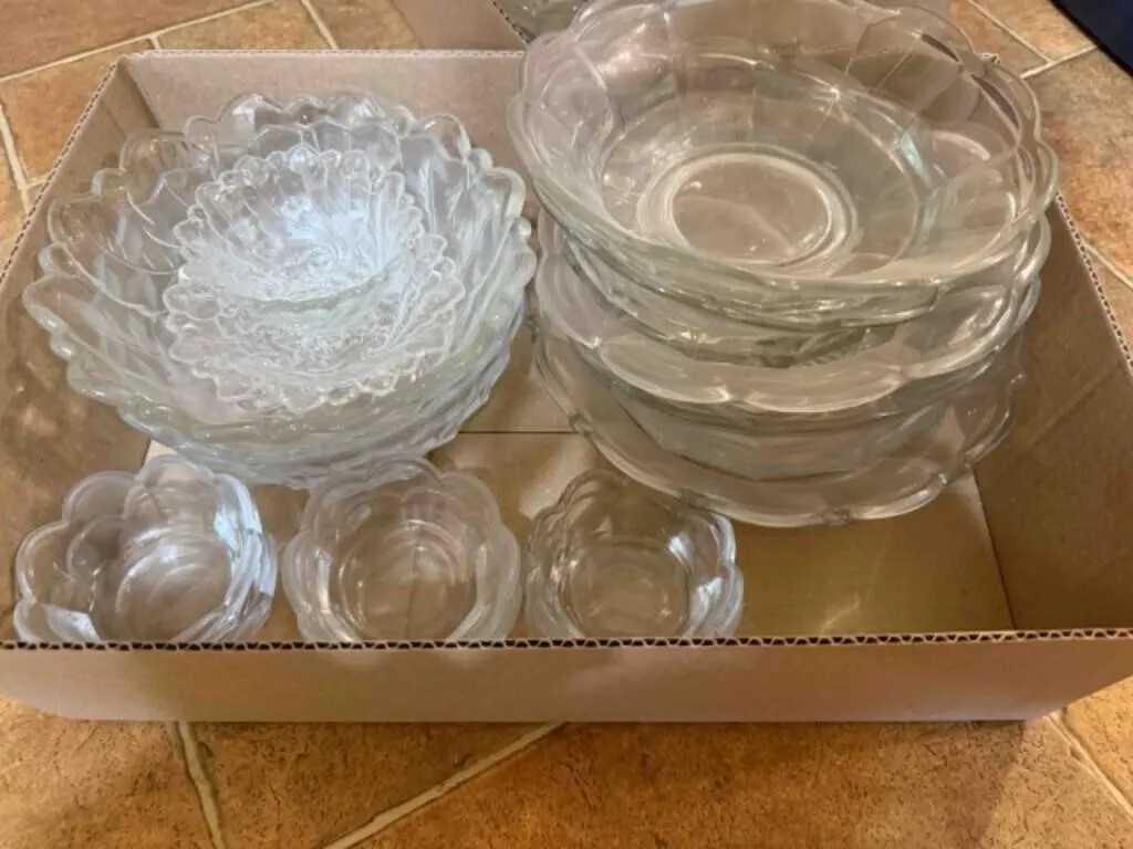15pc - Clear Glass Bowls