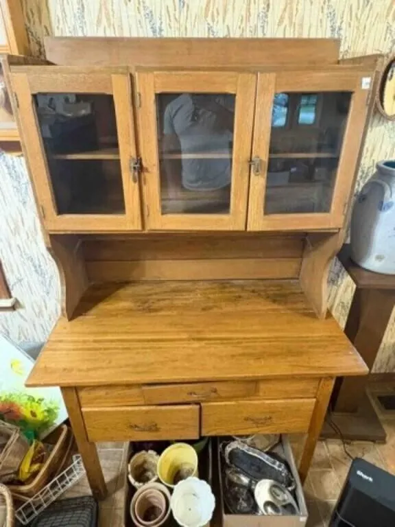 Vintage Oak Hutch