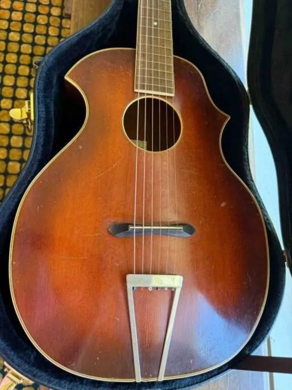 1930s Kay Kraft Venetian archtop acoustic guitar