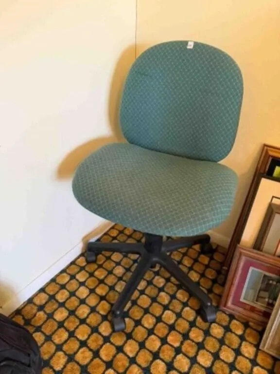 Secretary swival rolling chair or deer stand chair