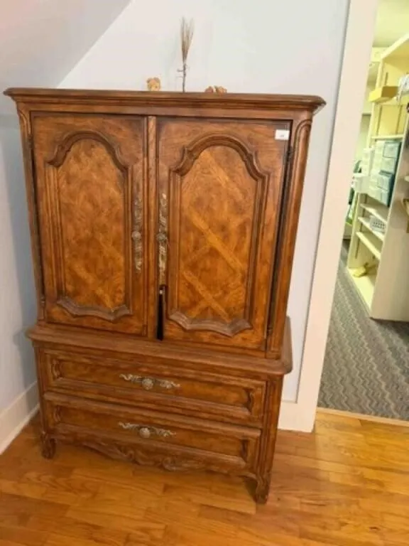 4-pc matching Drexel bedroom suit, plus mirror & b