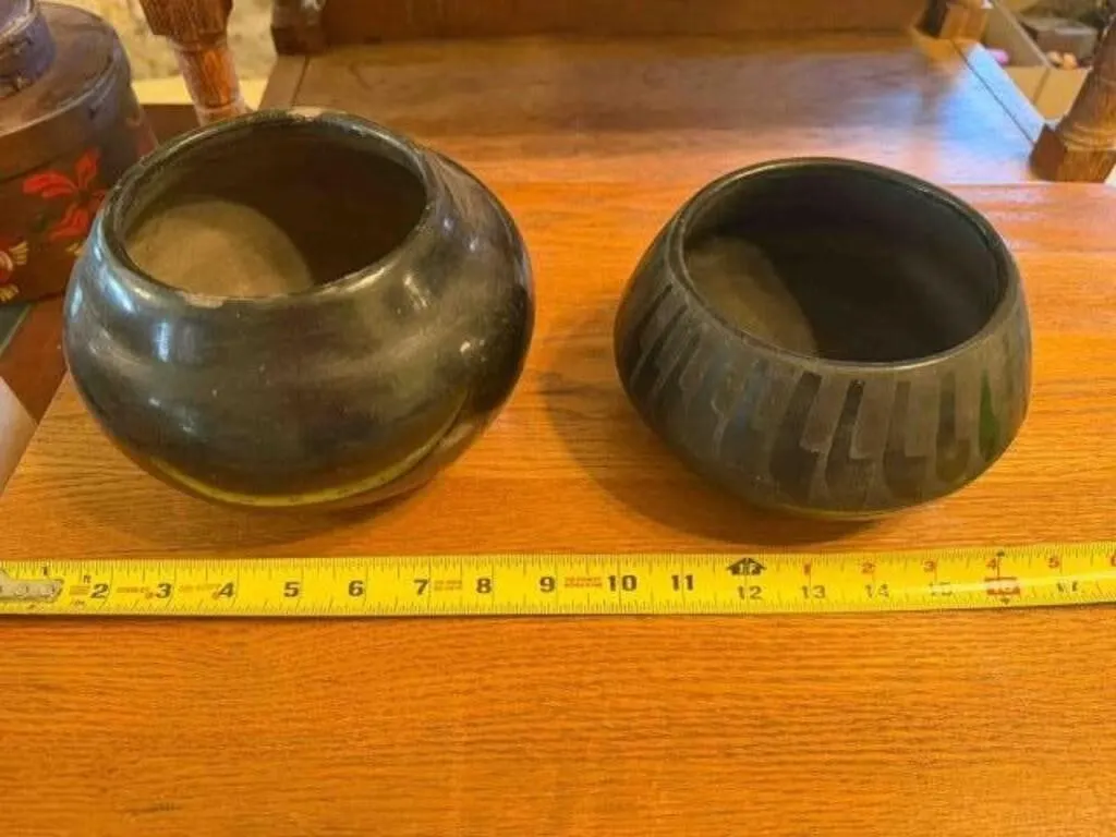 4-Southwest pottery pieces