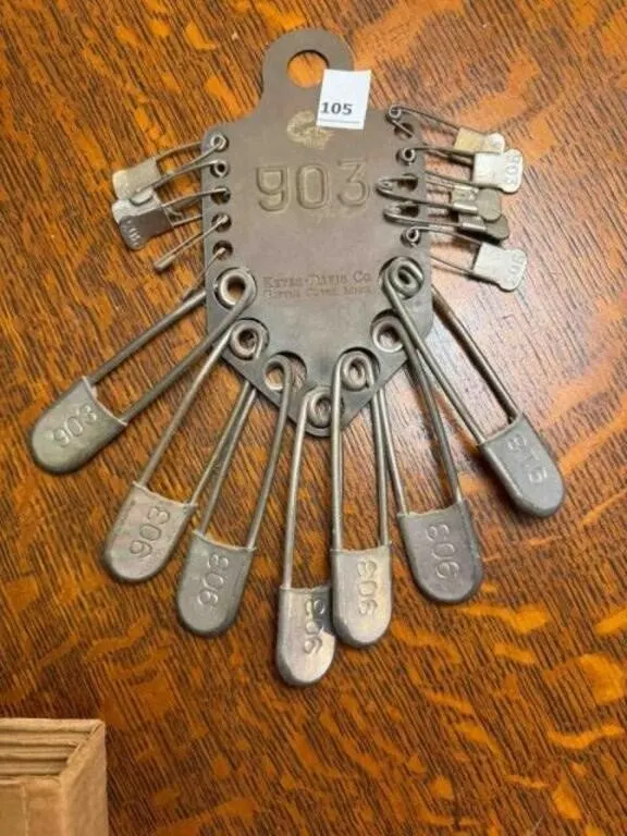 Vintage Keyes-Davis Military Laundry Pin Set &