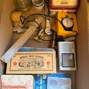 Box of misc. items, see pictures