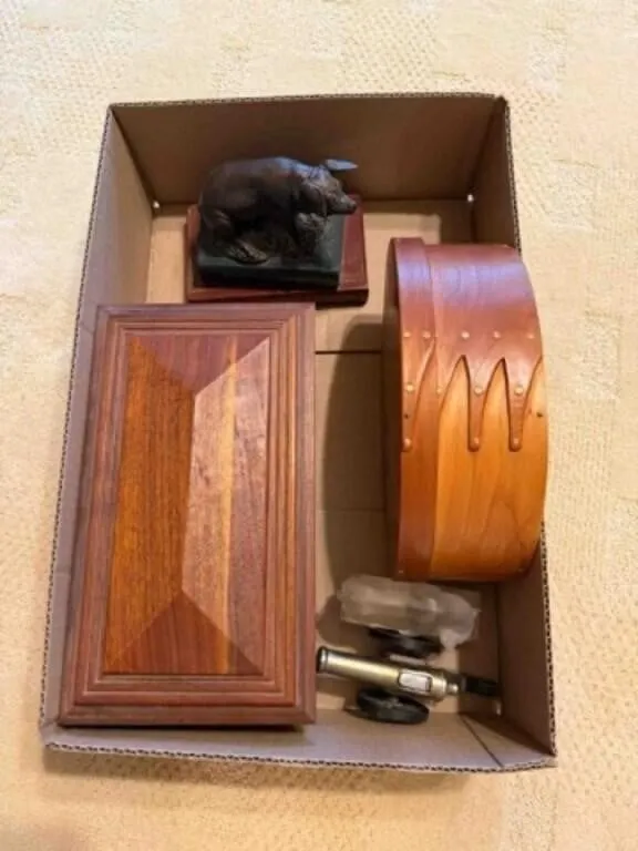 wood jewelry box, Oval wood container, figurines