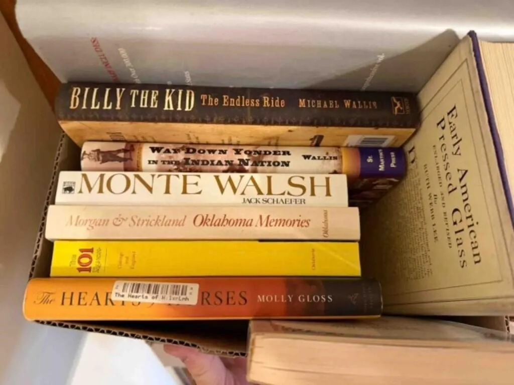 Box of books, see pictures