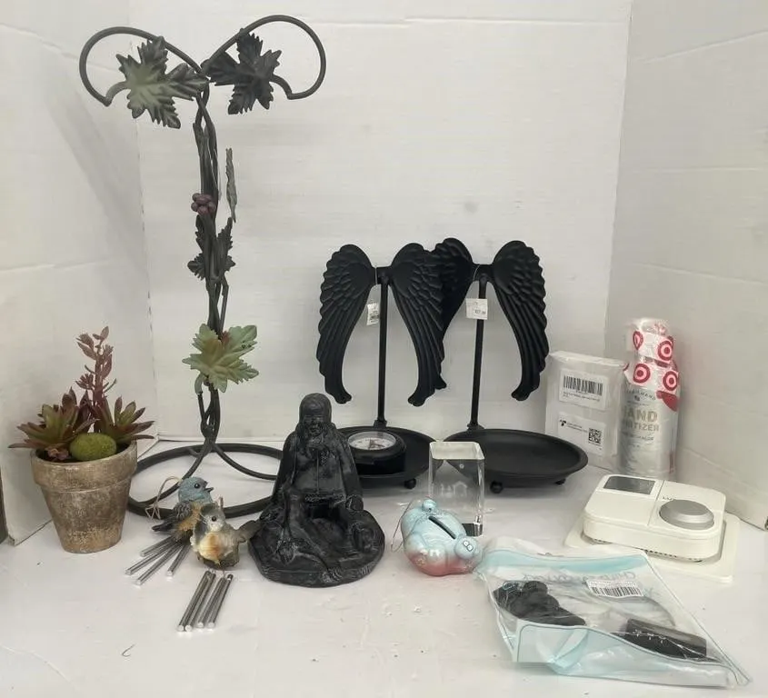 Decorative pieces for the home. And more.