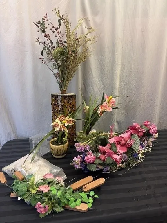 Artificial Decor