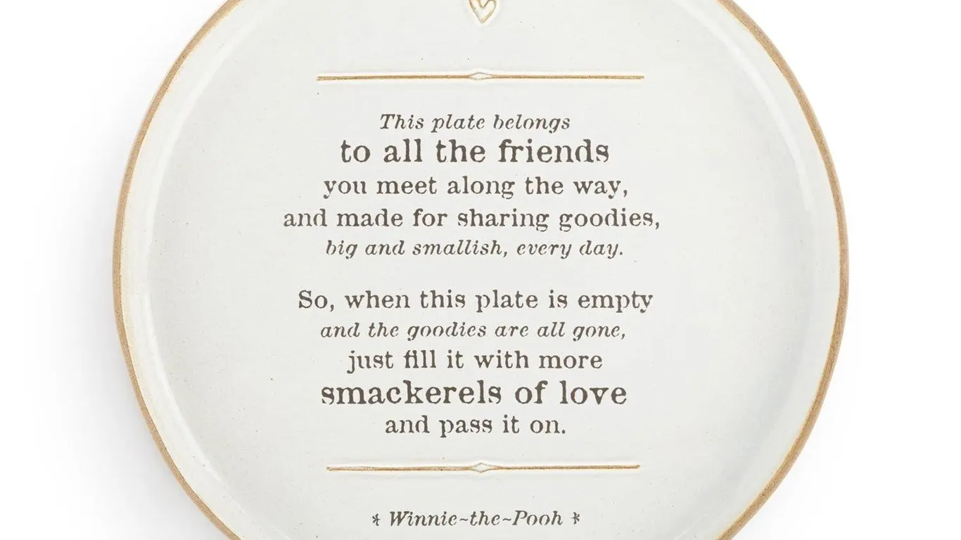 Demdaco Winnie-the-Pooh Friendship Giving Plate...