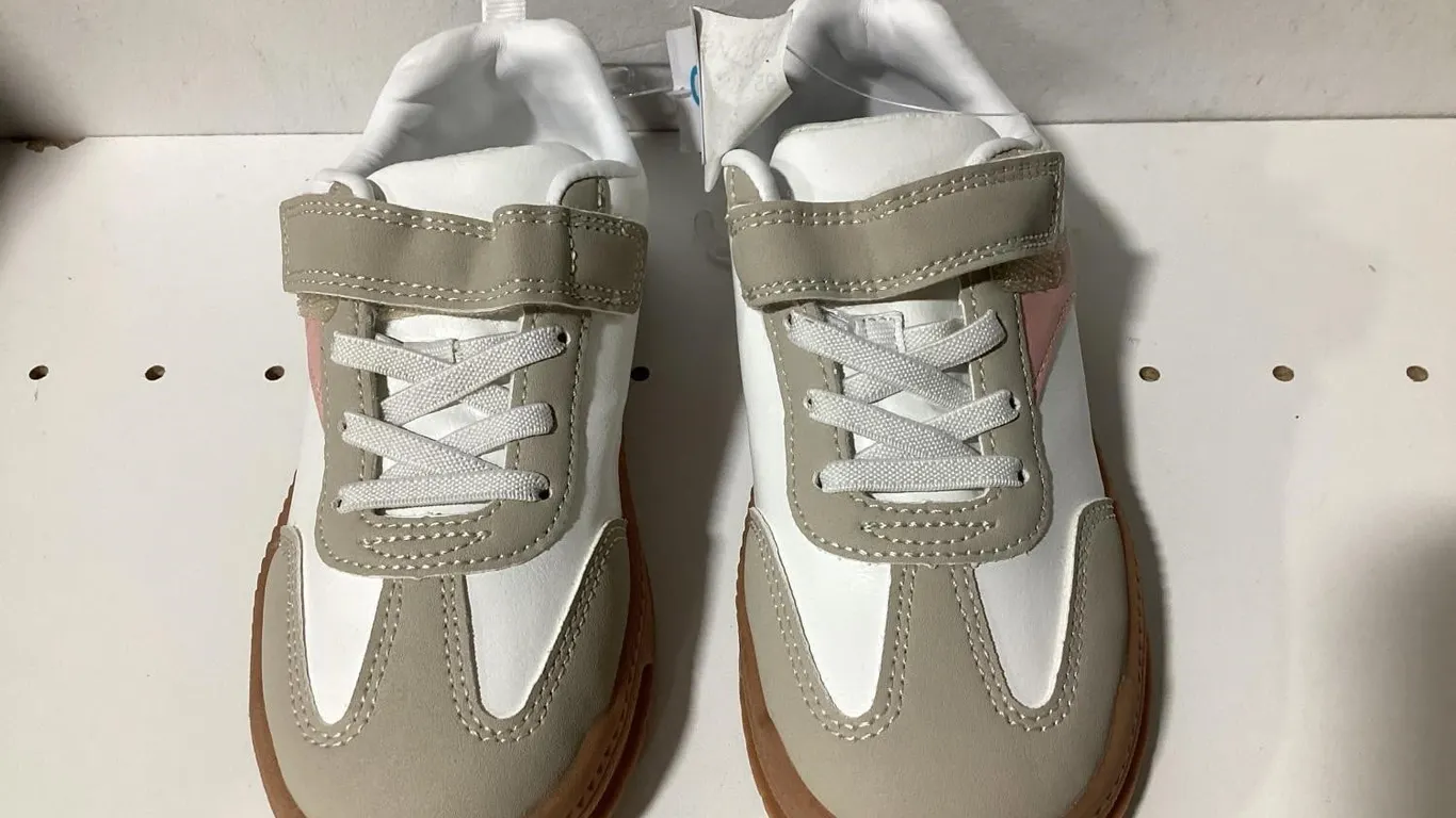 Carters Toddler Girls Sneaker Size 12