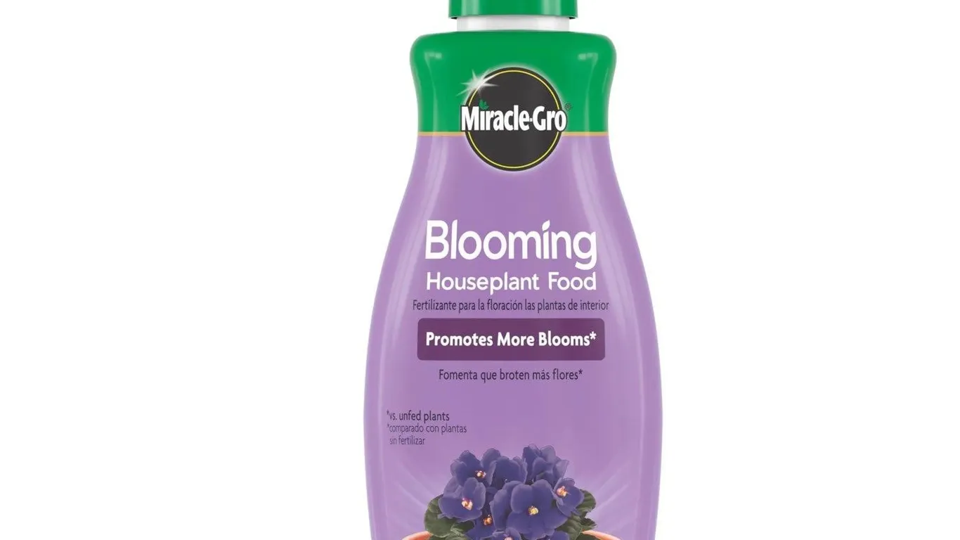 Miracle-Gro Blooming Houseplant Food 8 fl. oz.