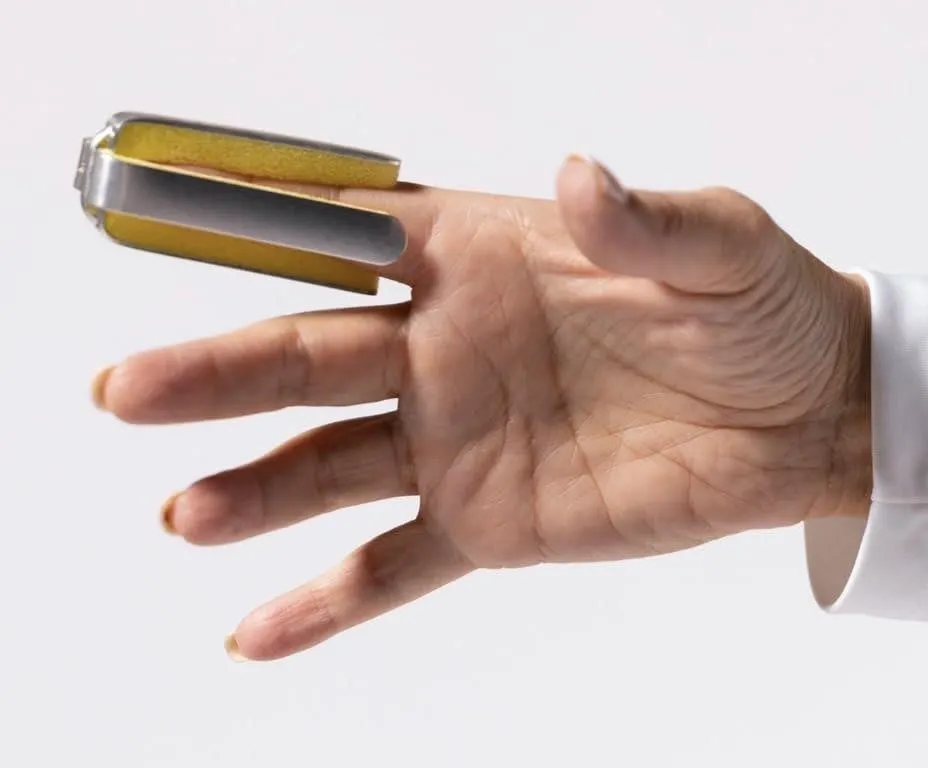 Aryse Four-Prong Finger Splint Medium
