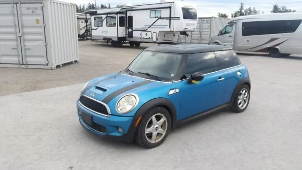 2009 Mini Cooper S Series Automobile WMWMF73519TT9