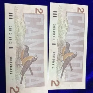1986 Canada $2 Bank Notes - Sequential Pair