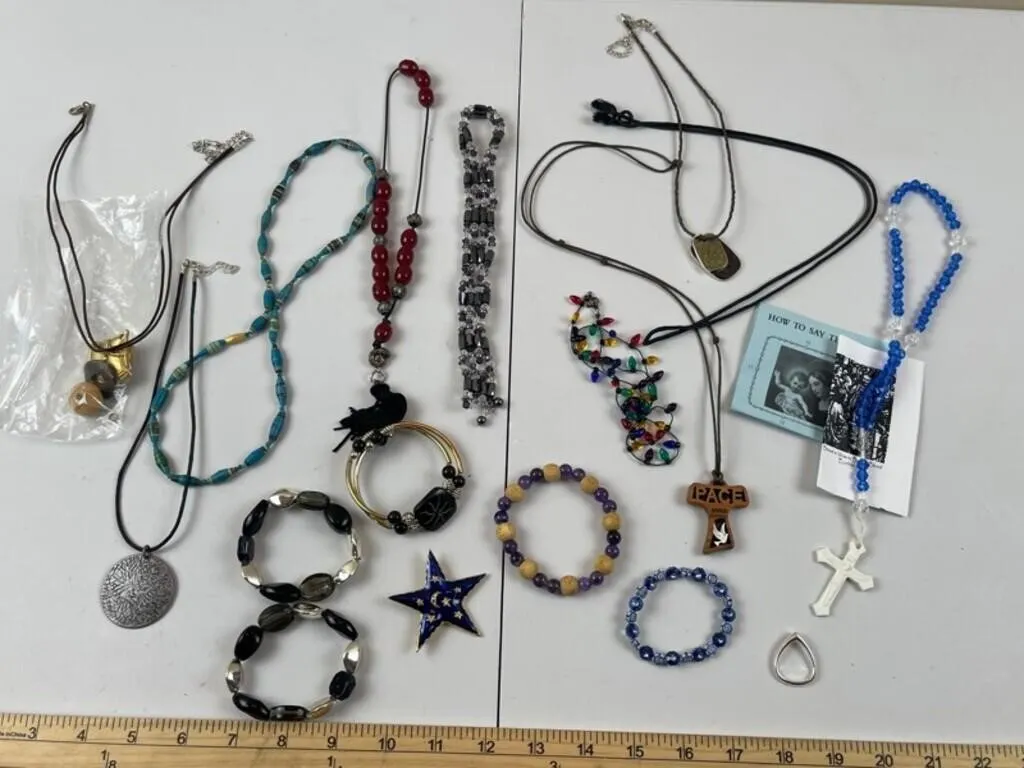 Mixed Costume Jewelry Assortment - 18pc