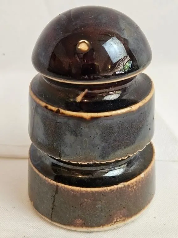 Glazed Ceramic Electrical Insulator