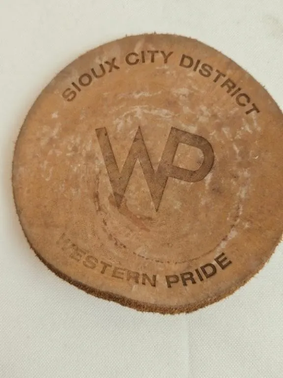 Sioux City District Western Pride Leather Round