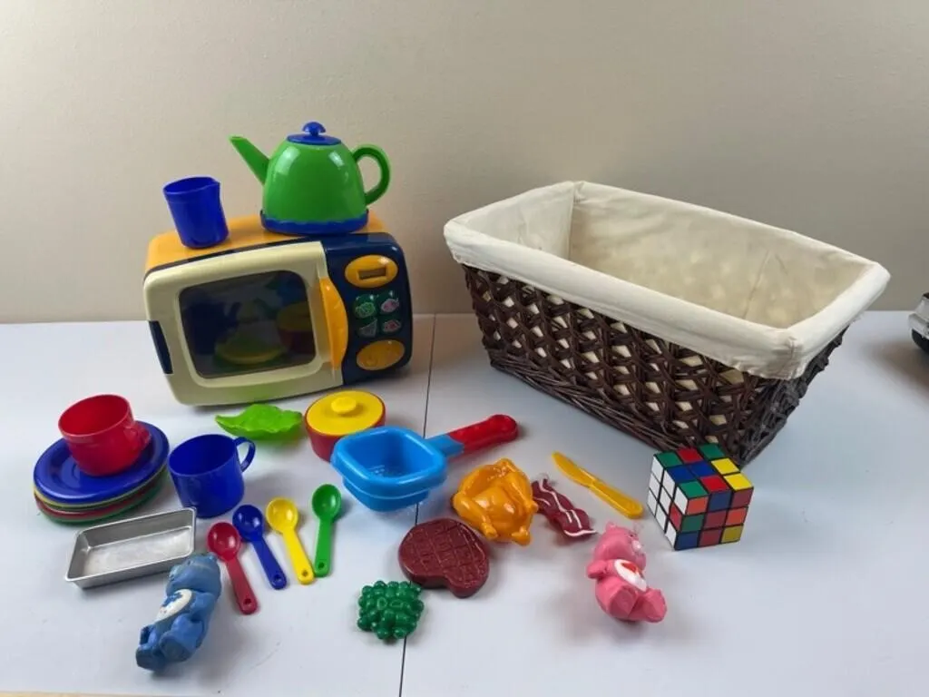 Mixed Children's Pretend Play Set - 20+pc