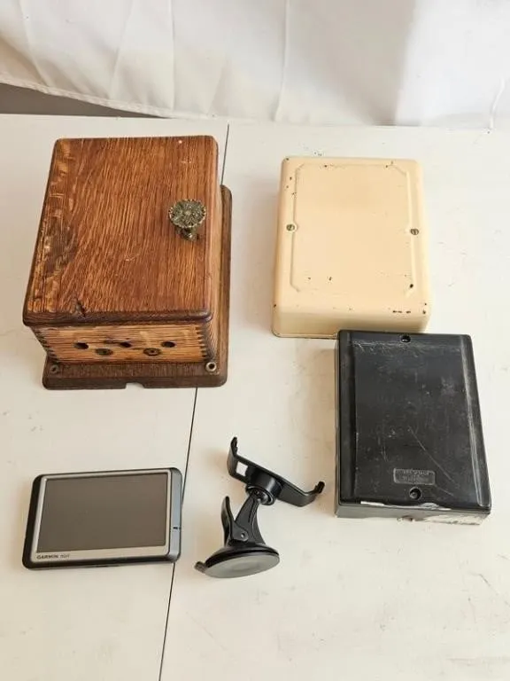 Vintage Electrical Components & Garmin GPS (5pc)