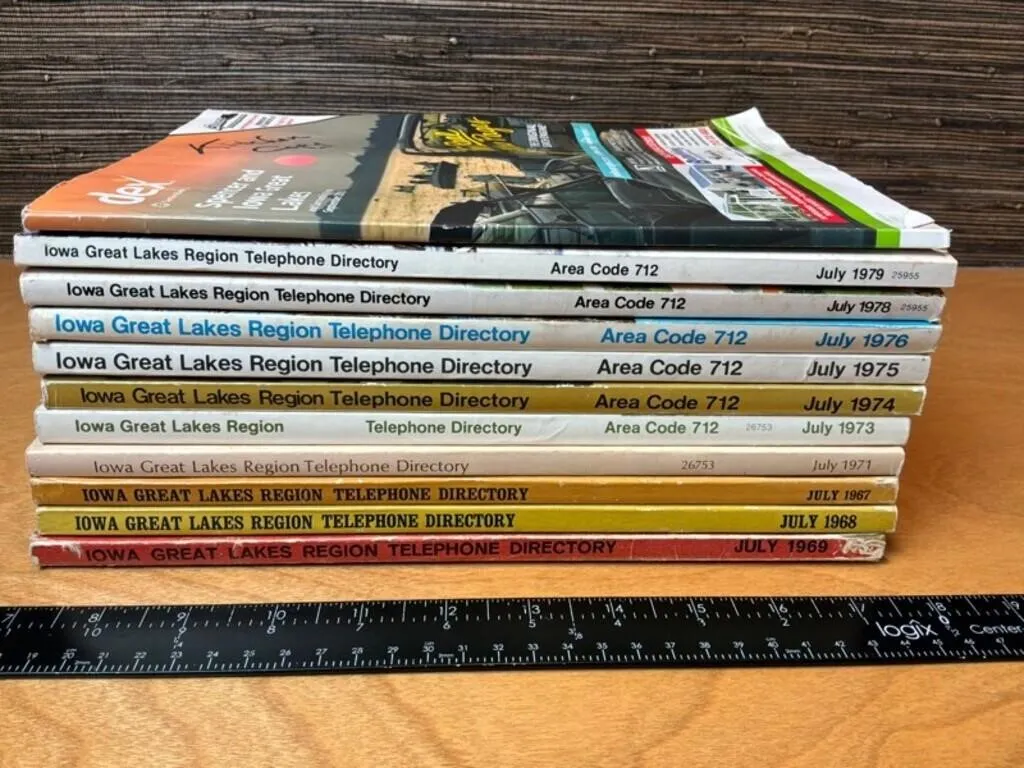 Vintage Iowa Great Lakes Directories & Mag (11pc)