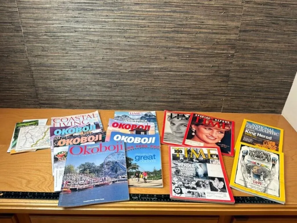 Vintage Travel Guides & Magazines (Lot of 14)