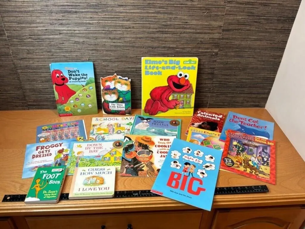 Children's Picture Books (Lot of 16)