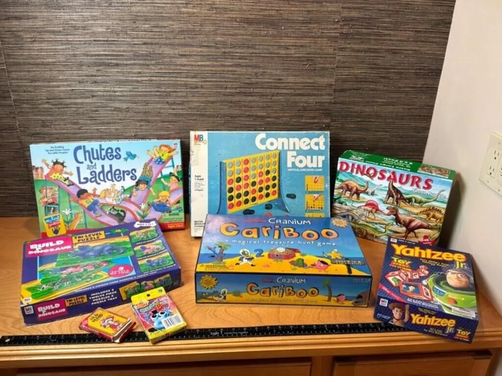 Vintage Board Game & Puzzle Assortment (Lot of 8)