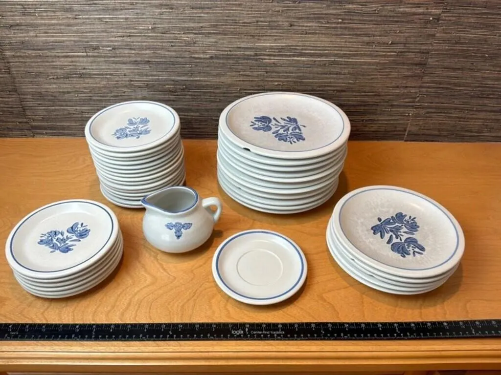 Pfaltzgraff Blue Floral Dinnerware 30+pc