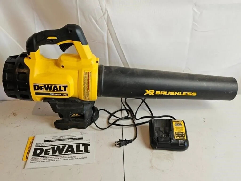 DeWalt DCBL720 20V MAX XR Blower Kit