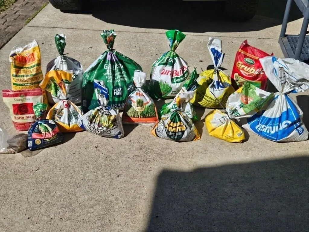 Mixed Lawn & Garden Supplies - 14pc