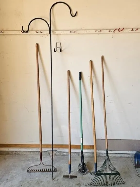 6pc Long-Handled Garden Tool Assortment