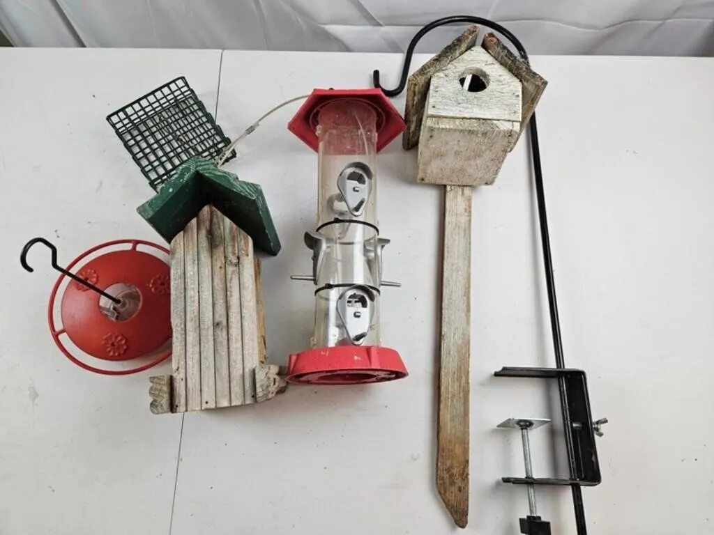 Bird Feeder & Birdhouse Assortment (Lot of 6)