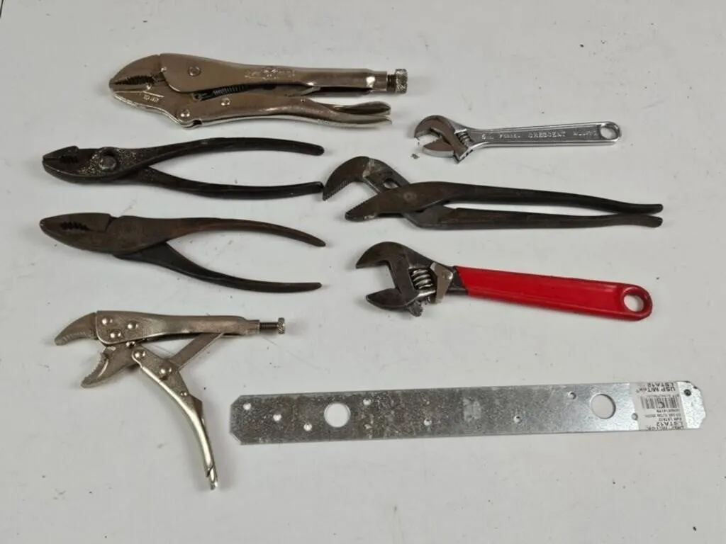 Mixed Hand Tools - Pliers & Wrenches (Lot of 9)