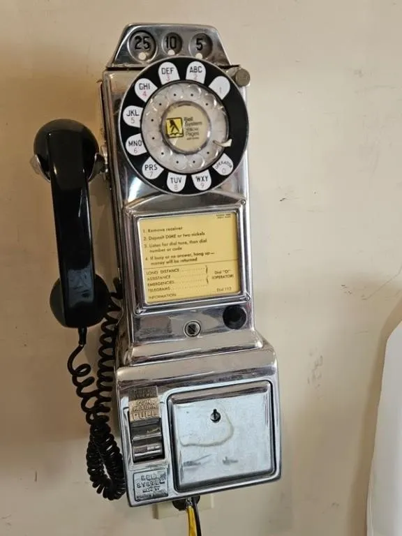 Vintage Bell System Western Electric Payphone