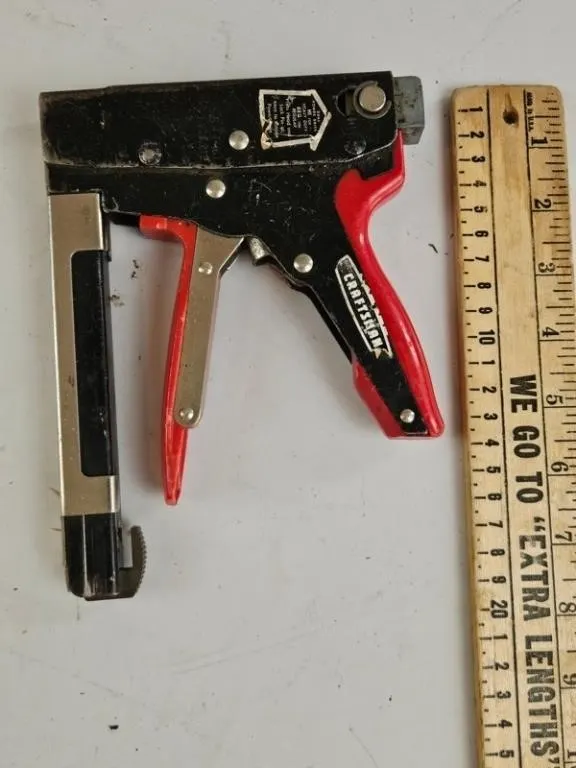 Craftsman Stapler & Staples (Lot of 7)