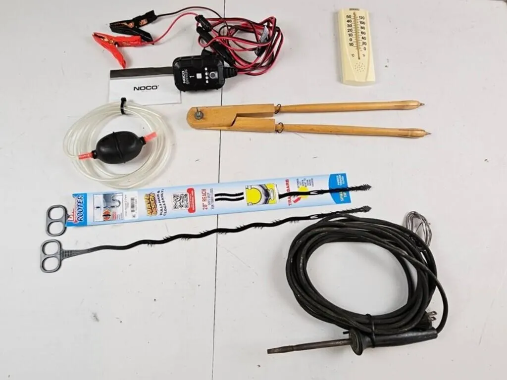 Mixed Utility Tools & Accessories (Lot of 7)