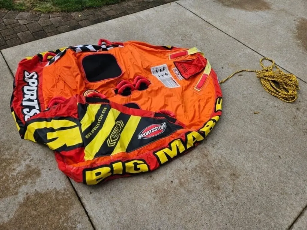 SportStuff Big Mable Towable Tube w/ Rope