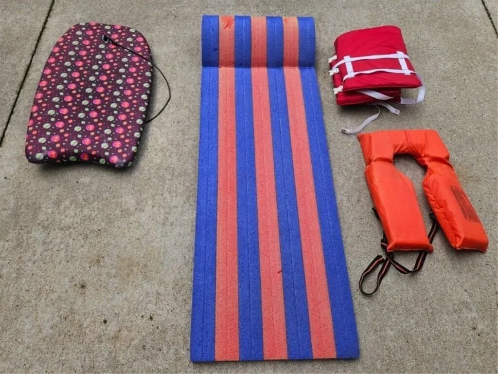Water Recreation Gear Assortment (4pc)