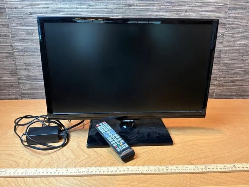 Samsung UN22F5000AF 22in LED TV w/ Remote