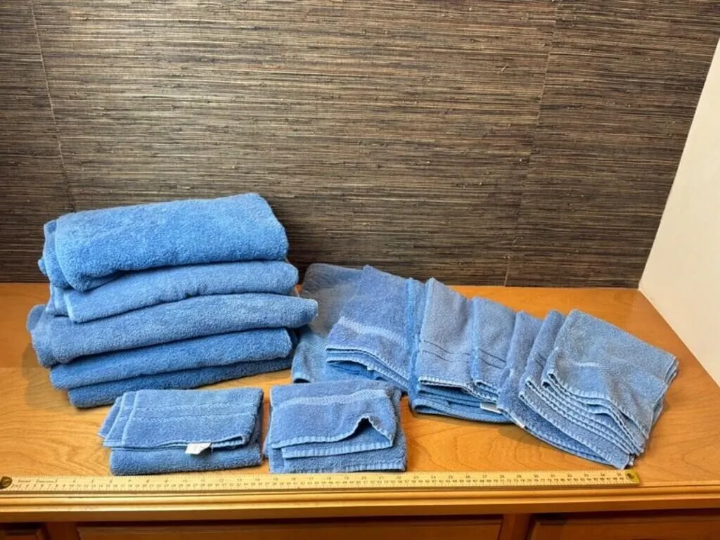 Assorted Terry Cloth Towels Mixed Lot