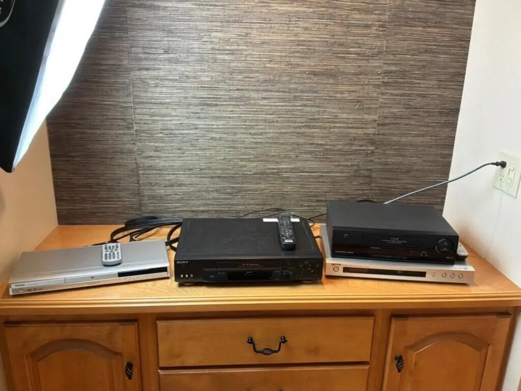 Vintage 4pc DVD & VHS Player Assortment