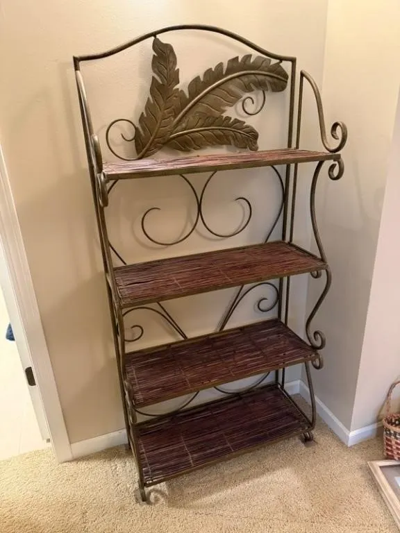 Metal 4-Tier Baker's Rack w/ Leaf Motif