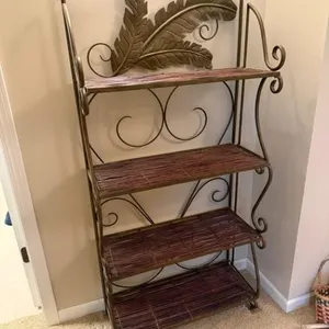 Metal 4-Tier Baker's Rack w/ Leaf Motif
